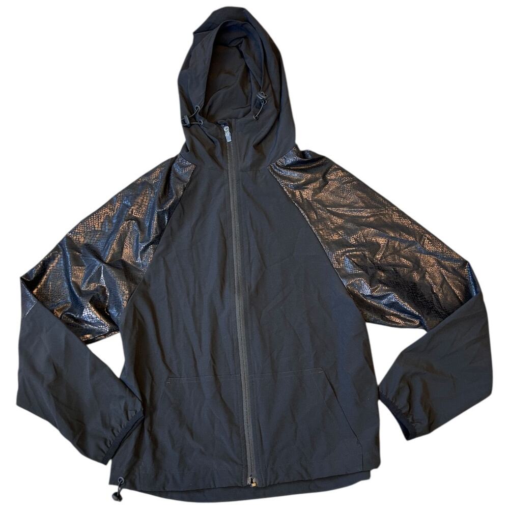 NWOT Beach Riot Amber Black On Black Stretch Windbreaker Jacket Size Small